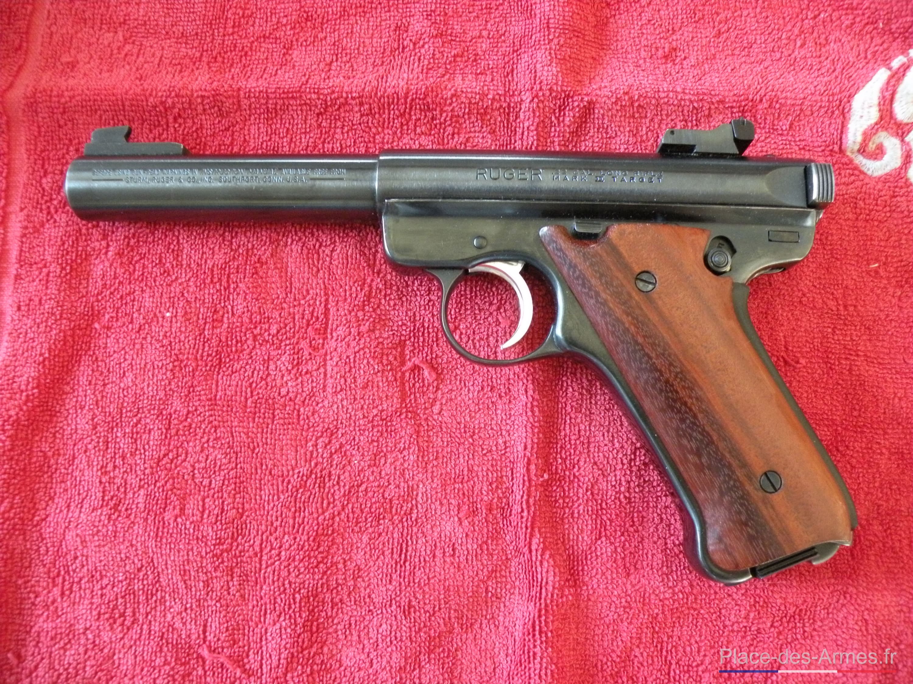 Vends:  pistolet 22 LR Ruger MK II