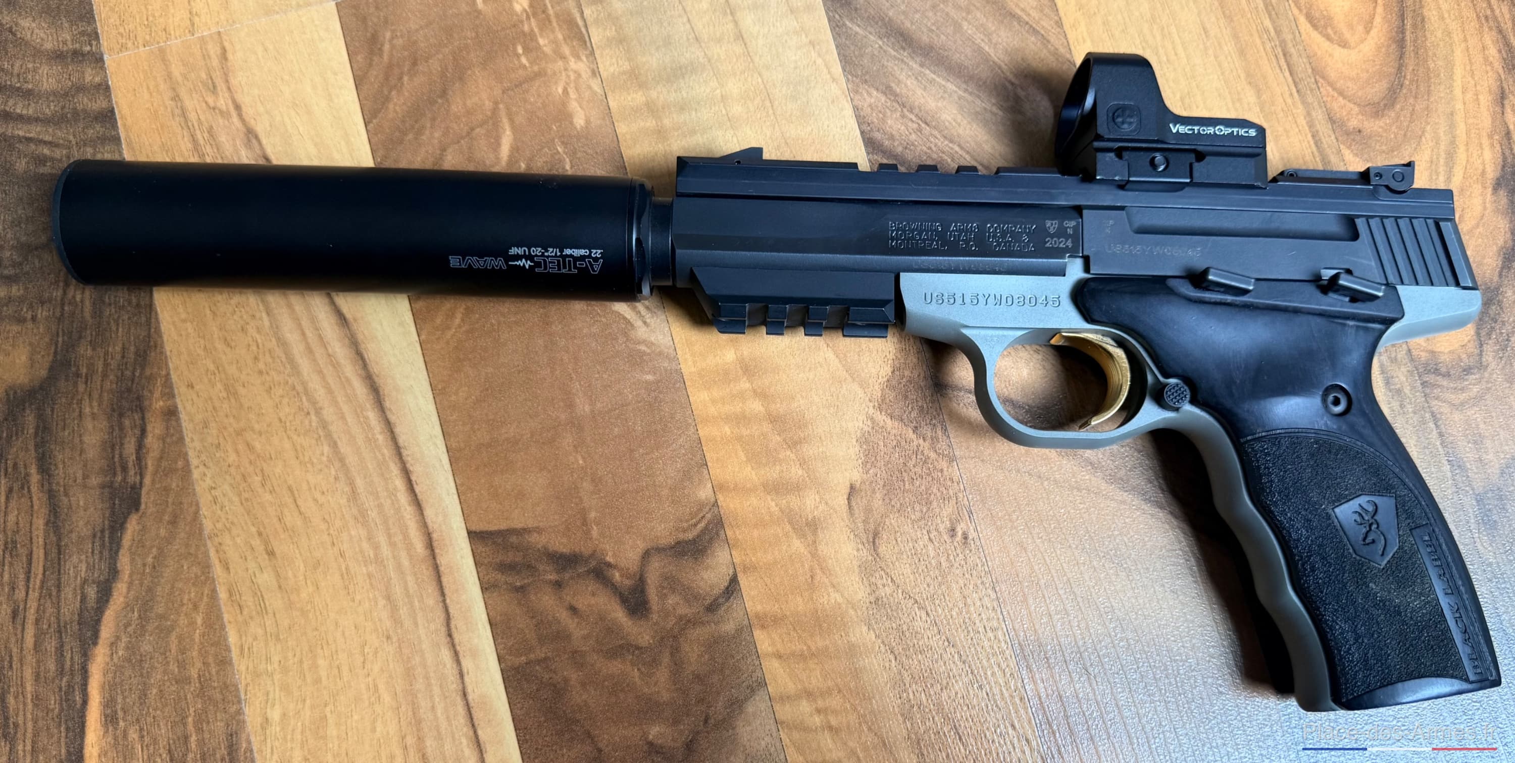 Buck mark  — photo 2